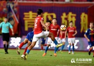 爱游戏体育-关于青岛黄海主场被北京人和逼平，难分伯仲的信息