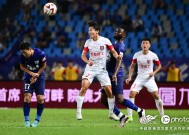 aiyouxi-全力以赴的球员展现出色的表现英语