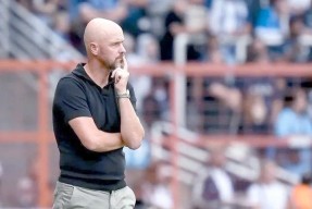 爱游戏体育-关于勒沃库森客场大胜，继续保持领先优势的信息