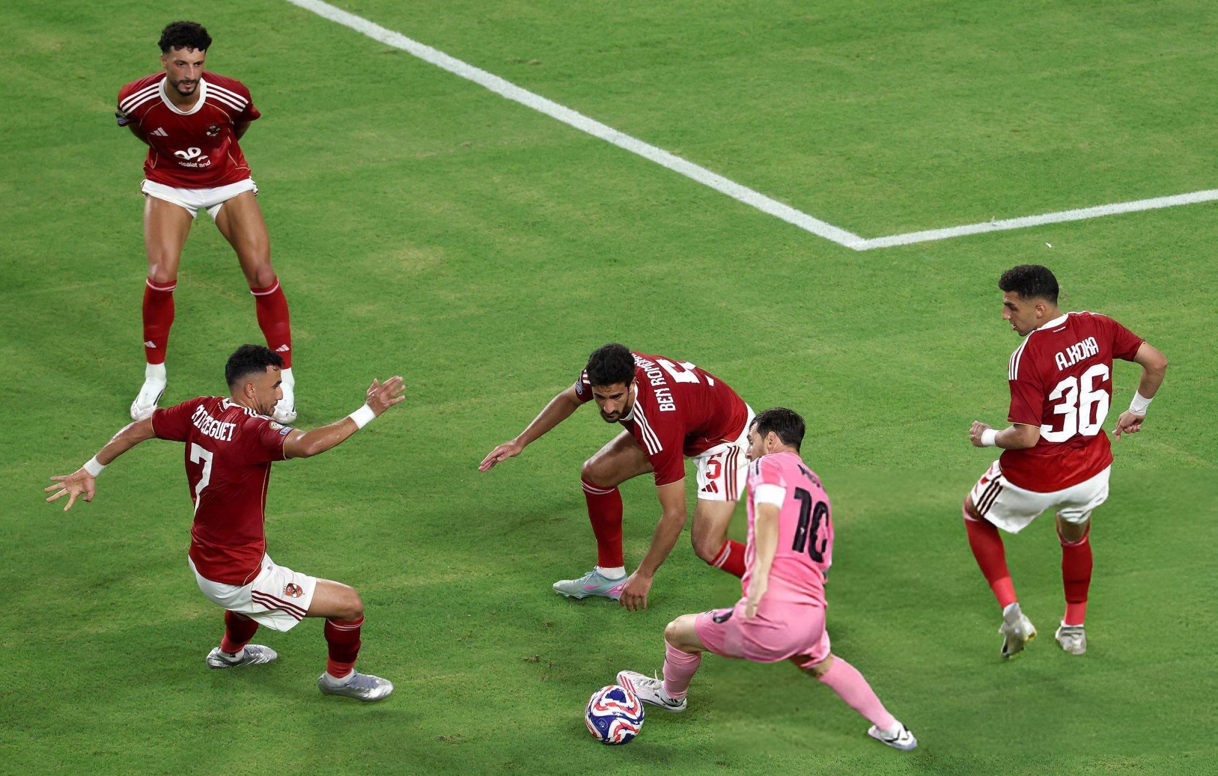 爱游戏-巴塞罗那凯旋战胜AC米兰,小组第一(巴塞罗那凯塔) 第2张 爱游戏-巴塞罗那凯旋战胜AC米兰,小组第一(巴塞罗那凯塔) 第2张