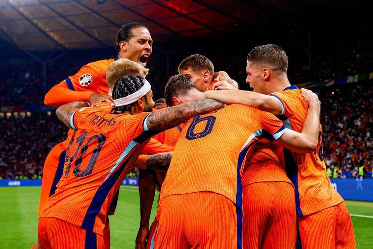 爱游戏-包含荷兰队引领风向，夺冠前景备受瞩目的词条  第1张