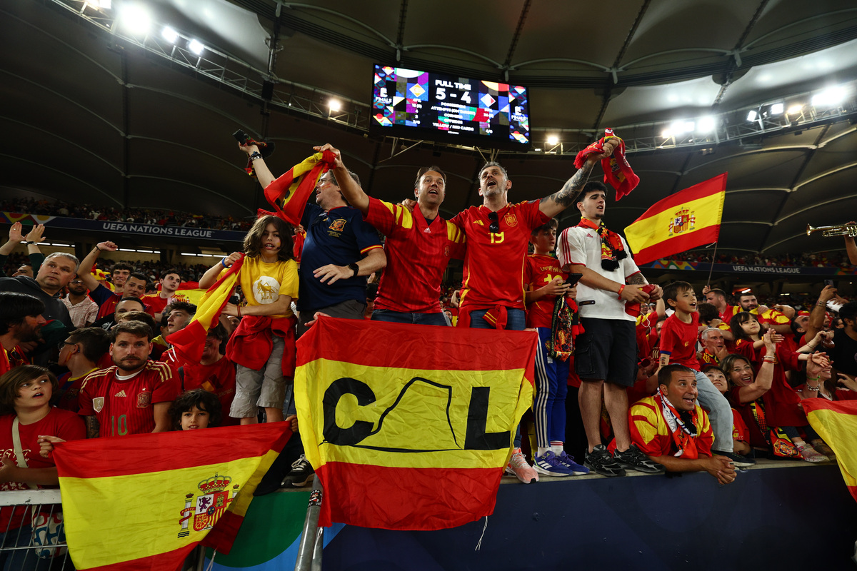 aiyouxi-包含国际赛事触目惊心：中国队冲击巅峰的词条  第2张